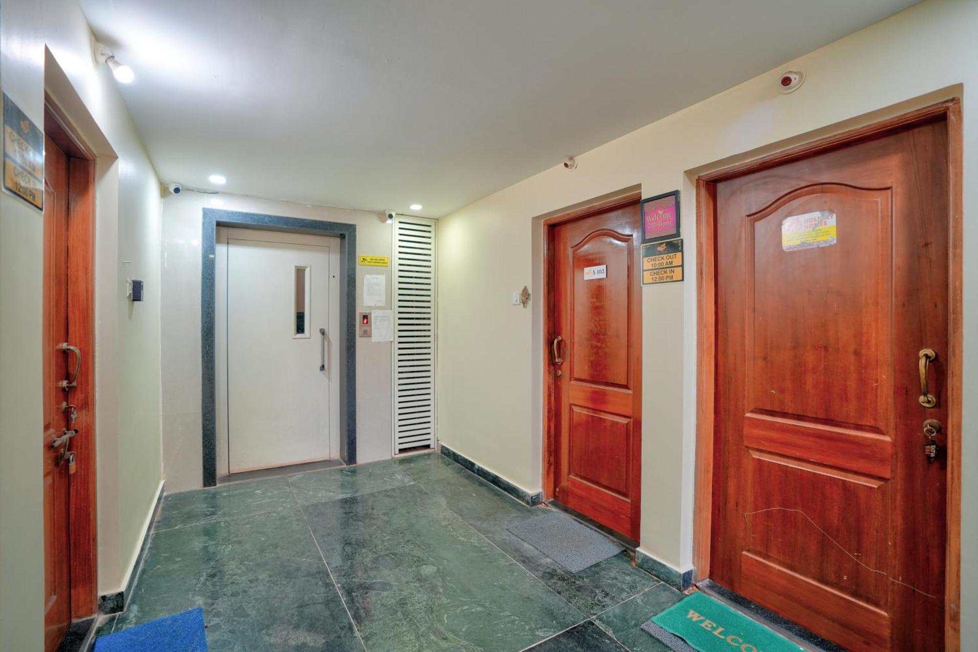 4Bhk Sparkling Apartment Near Beach Pool & Bar 2Bhkx2 Vagator Eksteriør bilde